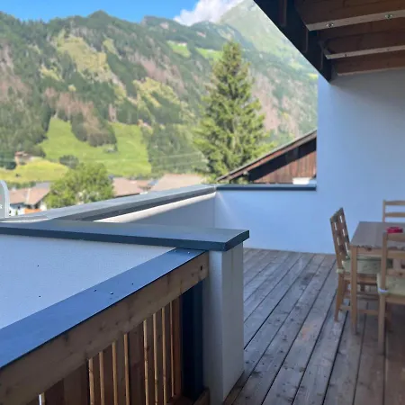 Mit Wunderschoener Bergkulisse Apartman Matrei in Osttirol