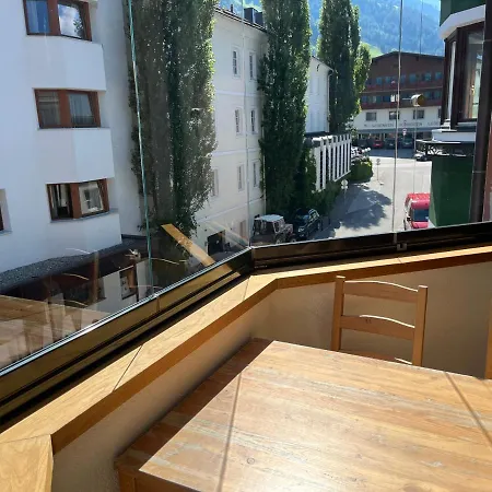 Mit Wunderschoener Bergkulisse Matrei in Osttirol